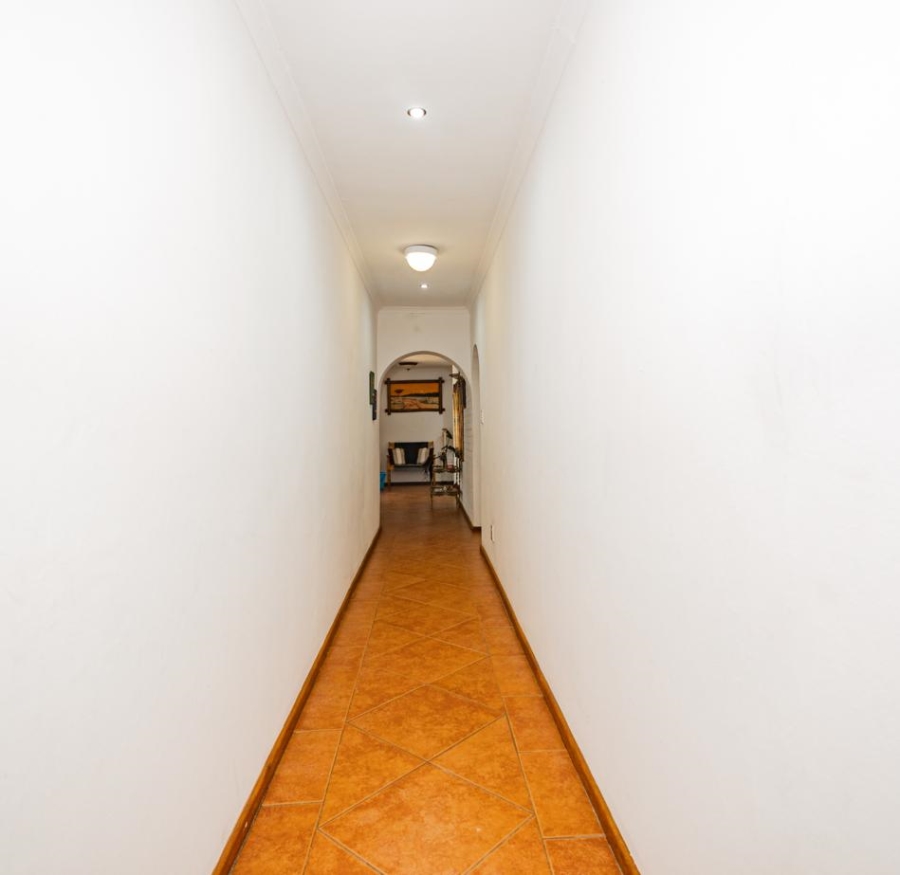 8 Bedroom Property for Sale in Joostenbergvlakte Western Cape